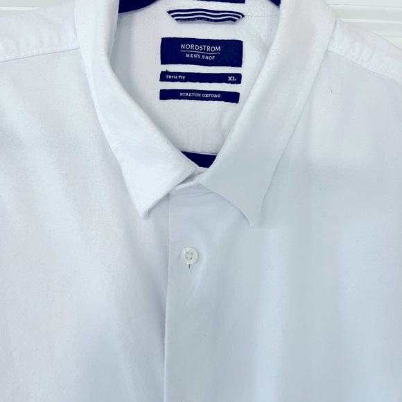 Casual Oxford Button-Up - Picture 2 of 2